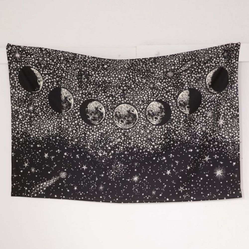 URBAN OUTFITTERS black stardust tapestry